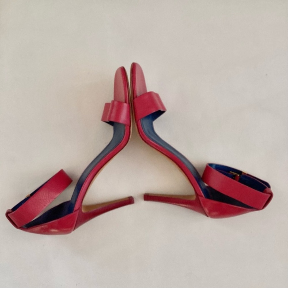 NEW CELINE Leather Fuschia Pink Ankle Straps astillero Heels SZ 6.5 - Picture 4 of 6